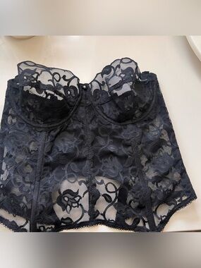 Black Lace Bustier Bra with Underwire Support